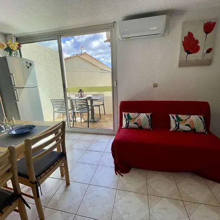 2p Climatise Avec Terrasse, Parking Et Wifi A St-cyprien, Proche - Fr-1-225d-182 Apartment