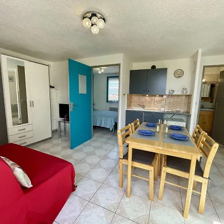 2p Climatise Avec Terrasse, Parking Et Wifi A St-cyprien, Proche - Fr-1-225d-182 Apartment